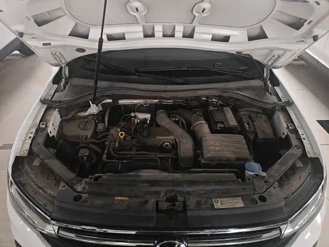 Volkswagen Tiguan L — Фото автомобиля 19