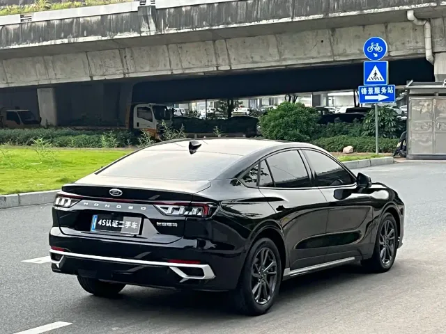 Ford Mondeo — Фото автомобиля 5