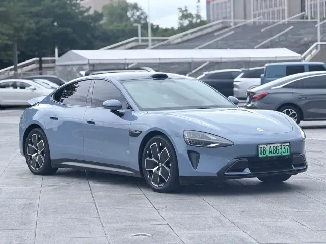 Xiaomi SU7 — Фото автомобиля 3