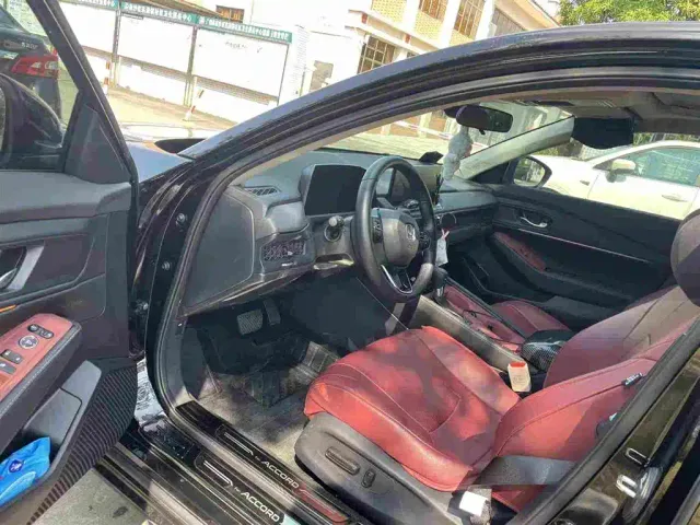 Honda Accord — Фото автомобиля 2