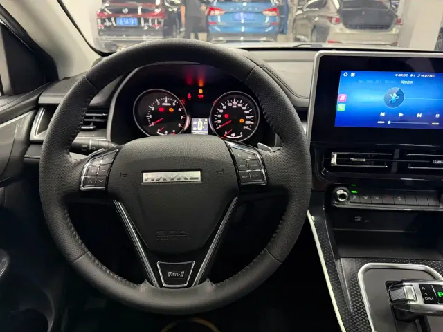 Haval M6 — Фото автомобиля 11