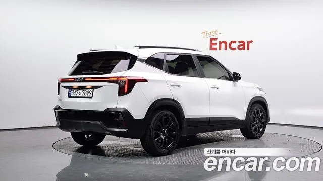 Kia Seltos Новый Seltos Бензин 2.0 2WD — Фото автомобиля 2