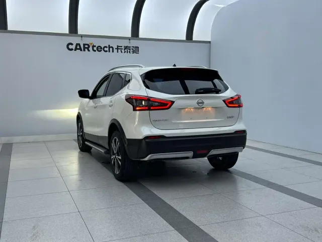 Nissan Qashqai — Фото автомобиля 3