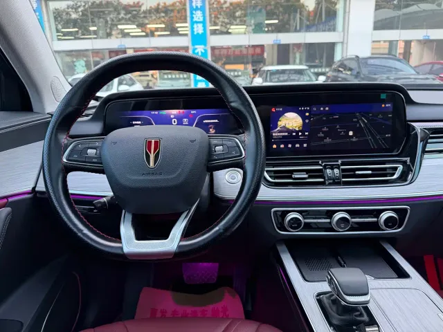 Hongqi HS5 — Фото автомобиля 13