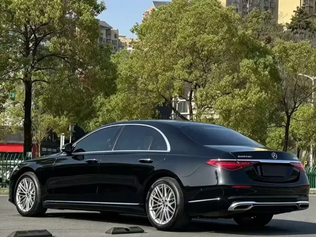 Mercedes-Benz S-Class — Фото автомобиля 4