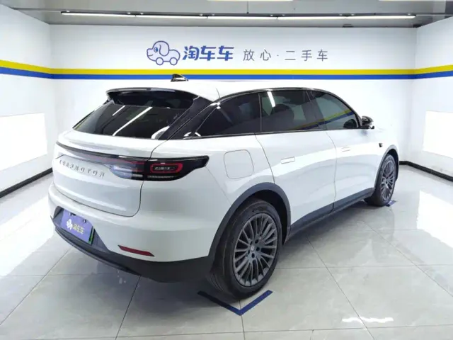 Leapmotor C11 — Фото автомобиля 3