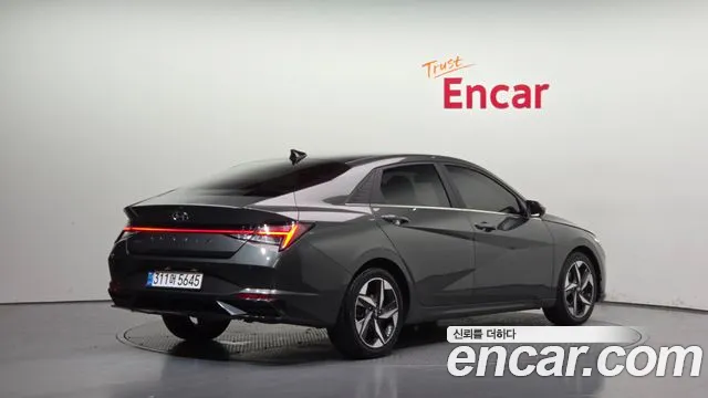 Hyundai Avante CN7 — Фото автомобиля 2
