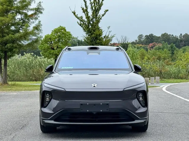 Nio ES6 — Фото автомобиля 2