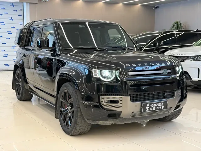 Land Rover Defender — Фото автомобиля 3