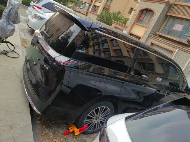 GAC Trumpchi E8 — Фото автомобиля 3