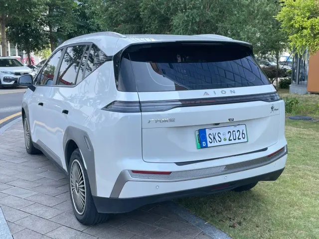 GAC Aion Y — Фото автомобиля 4