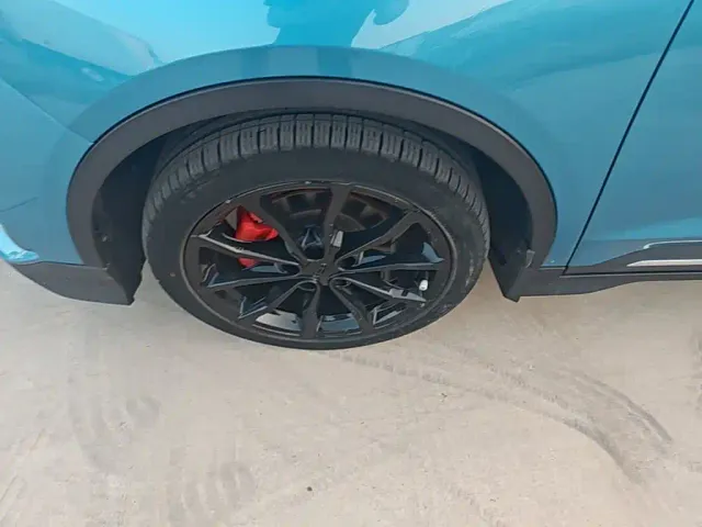 Geely Emgrand S — Фото автомобиля 22