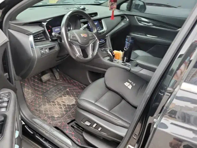 Cadillac XT5 — Фото автомобиля 9