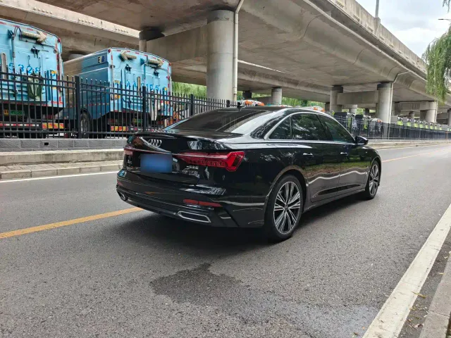 Audi A6L — Фото автомобиля 18