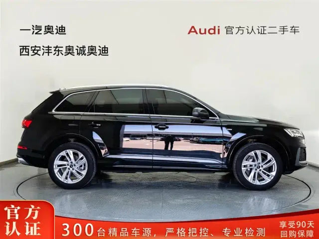 Audi Q7 — Фото автомобиля 3
