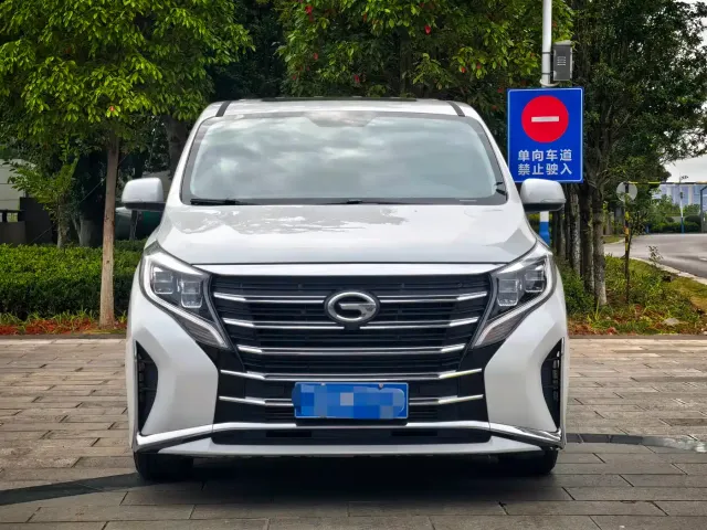 GAC Trumpchi M8 — Фото автомобиля 2