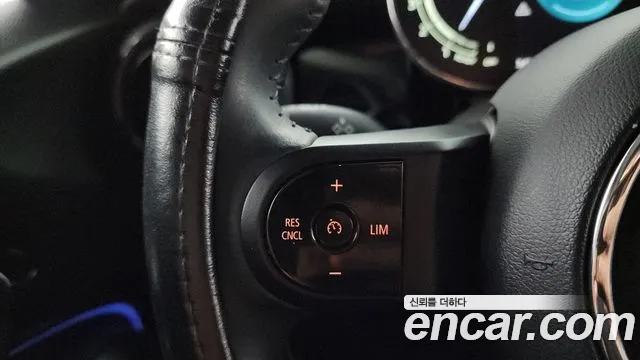 Mini Cooper Cooper 5 дверей Classic — Фото автомобиля 15