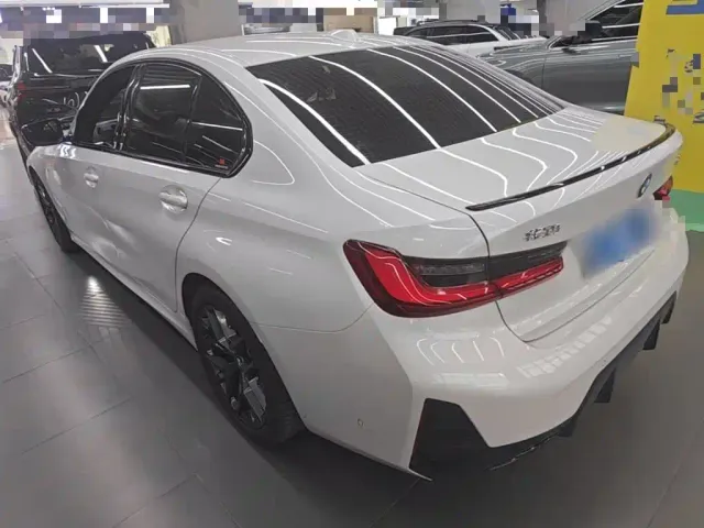 BMW 3 Series — Фото автомобиля 4
