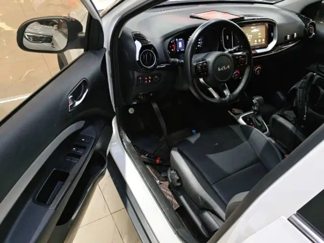 Kia KX1 — Фото автомобиля 15