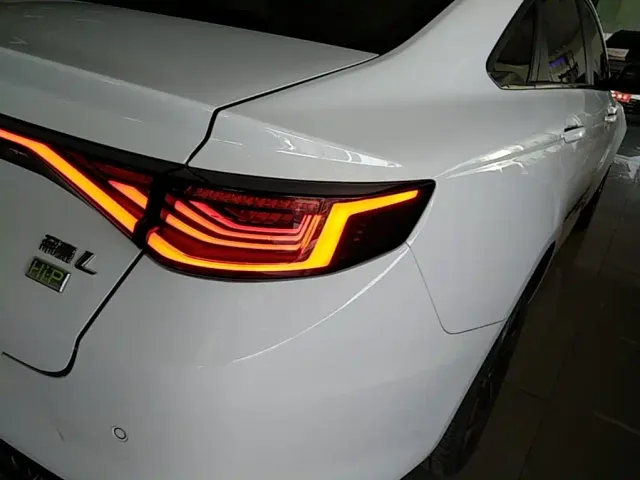 Geely Emgrand L — Фото автомобиля 7