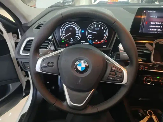 BMW 1 Series — Фото автомобиля 10