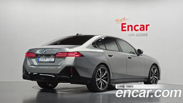 BMW 5-Series 5 серия (G60) 530i xDrive M Sport — Фото автомобиля 2