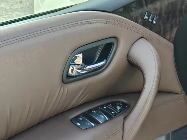 Nissan Patrol — Фото автомобиля 11
