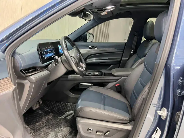 Ford Lingrui — Фото автомобиля 4