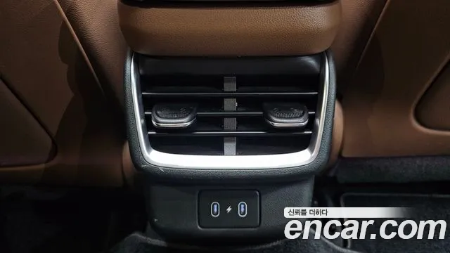 Hyundai Grandeur Grandeur (GN7) — Фото автомобиля 24