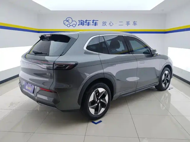 Geely Galaxy E5 — Фото автомобиля 3