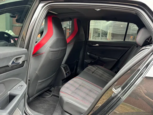 Volkswagen Golf GTI — Фото автомобиля 6