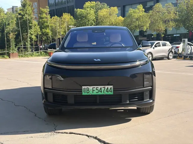 Li Auto L7 — Фото автомобиля 2