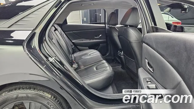 Hyundai AVANTE Avante (CN7) — Фото автомобиля 11