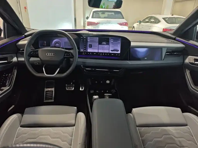 Audi Q6L e-tron — Фото автомобиля 9