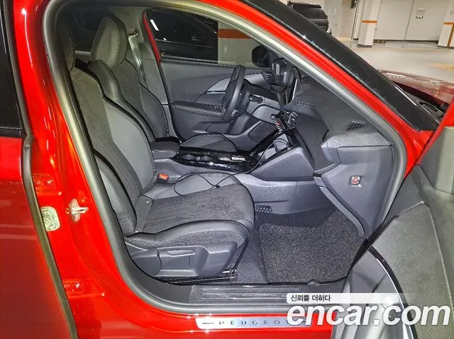 Peugeot 2008 Generation 2 — Фото автомобиля 16