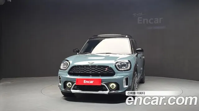 MINI Countryman — Фото автомобиля 3