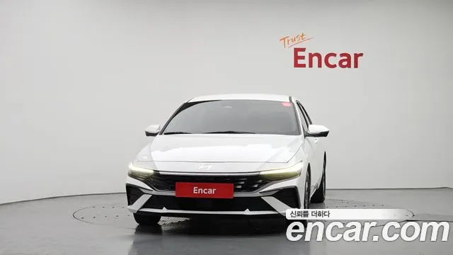 Hyundai Avante — Фото автомобиля 3
