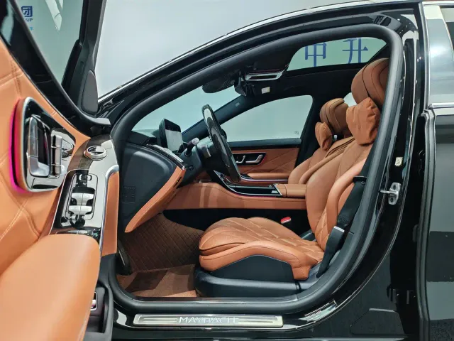 Mercedes-Benz Maybach S-Class — Фото автомобиля 11