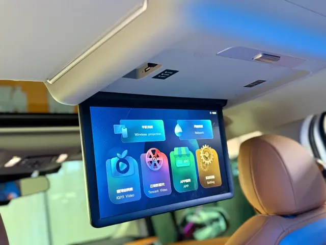 Toyota Granvia — Фото автомобиля 12