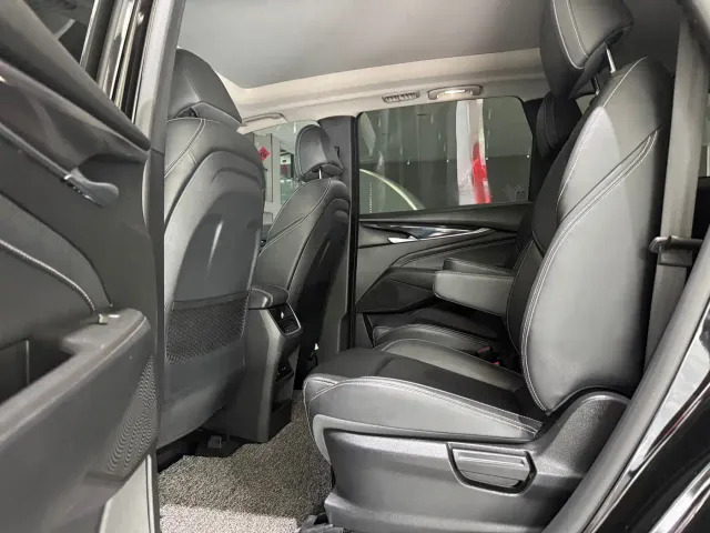 Maxus Dajia 5 — Фото автомобиля 5