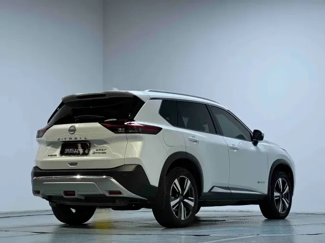 Nissan X-Trail — Фото автомобиля 18