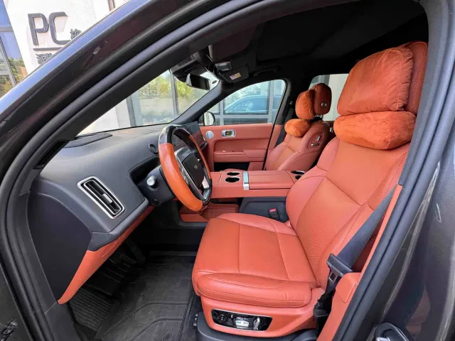 Li Auto L8 — Фото автомобиля 8