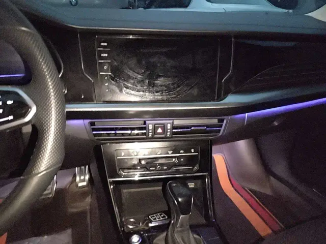 Volkswagen Passat — Фото автомобиля 12