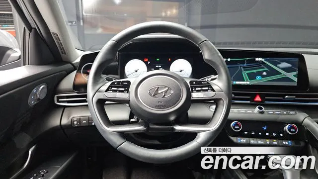 Hyundai AVANTE Avante (CN7) — Фото автомобиля 12