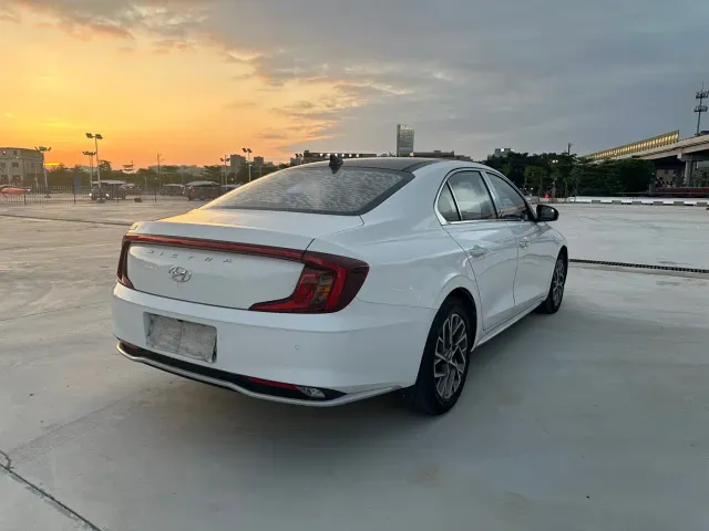 Hyundai Mistra — Фото автомобиля 24