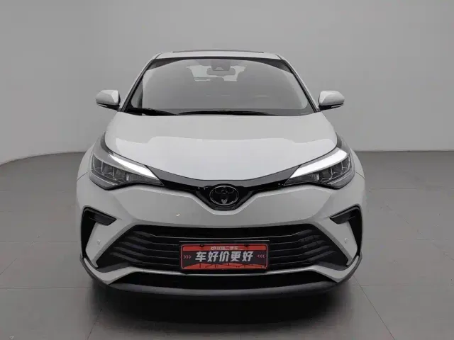 Toyota IZOA — Фото автомобиля 3