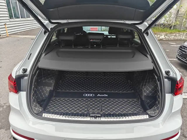 Audi Q3 — Фото автомобиля 11