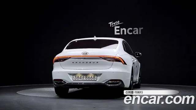 Hyundai Grandeur Новый Grandeur IG — Фото автомобиля 4