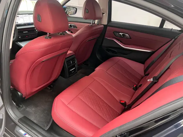 BMW 3 Series — Фото автомобиля 4