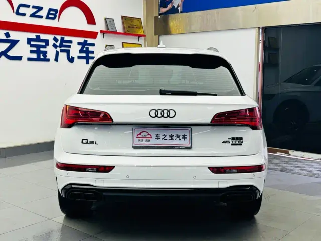 Audi Q5L — Фото автомобиля 6